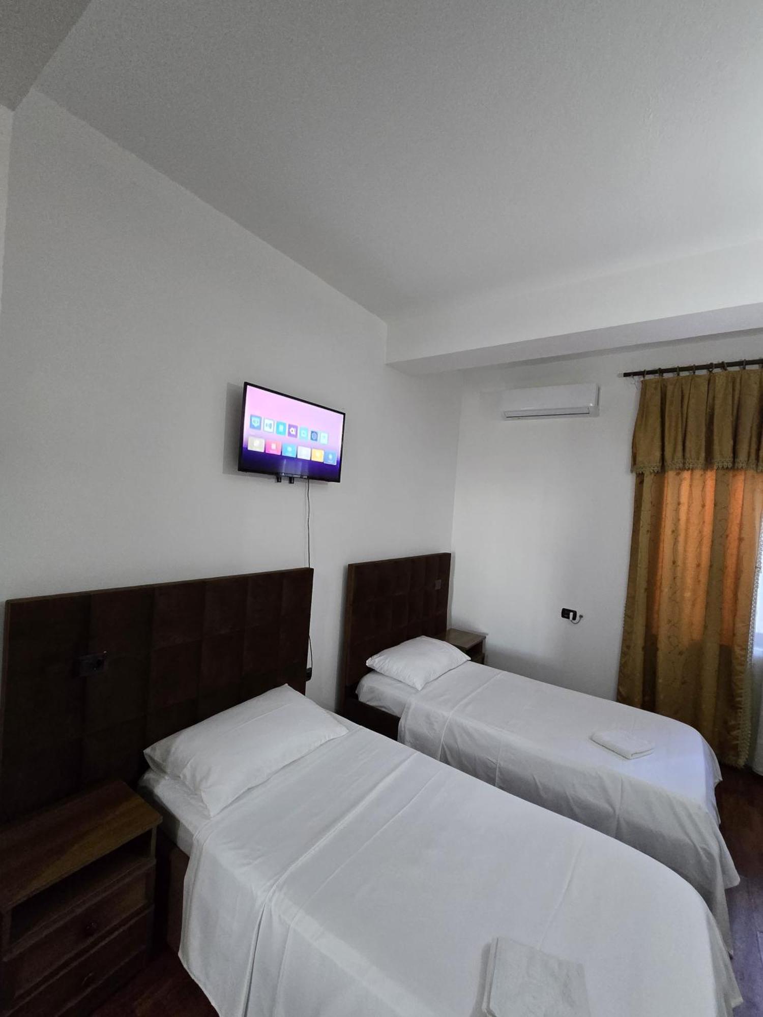 Grand Hotel กรูเยอ ภายนอก รูปภาพ