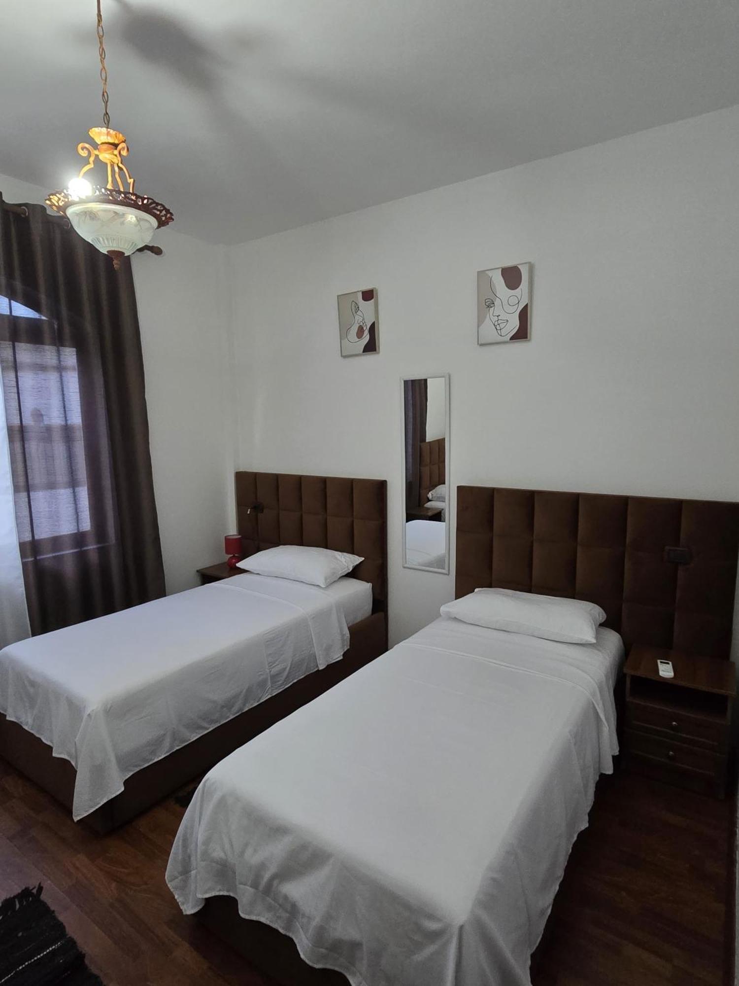 Grand Hotel กรูเยอ ภายนอก รูปภาพ